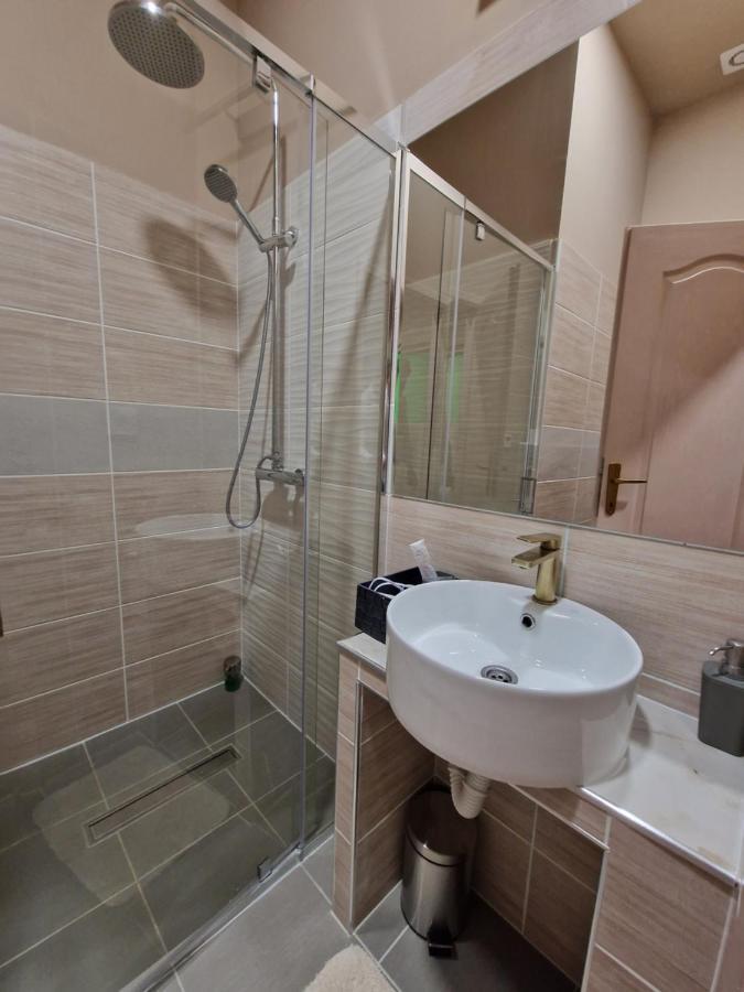 Fantastico Exlcusive Hotel Senta Exterior foto