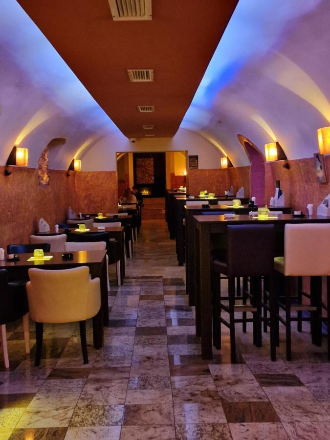 Fantastico Exlcusive Hotel Senta Exterior foto