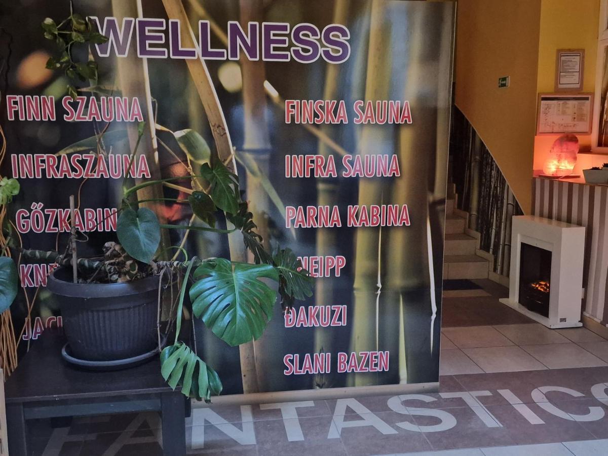 Fantastico Exlcusive Hotel Senta Exterior foto
